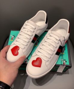 BL-GCI  ACE LEATHER SNEAKER WITH  HEART 108