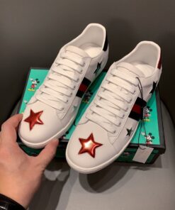 BL-GCI  ACE LEATHER SNEAKER WITH  STAR 109