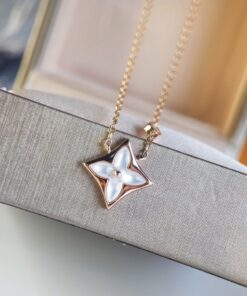 High Quality Necklace LUV019