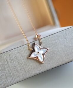 High Quality Necklace LUV019