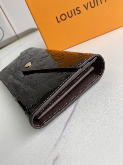 High Quality Wallet LUV 003
