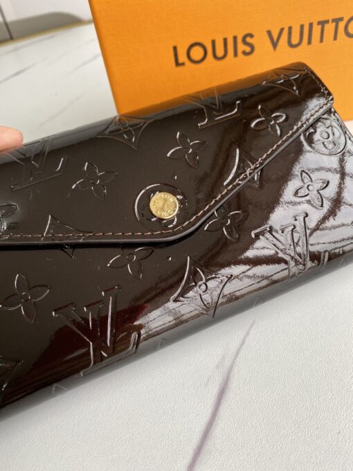 High Quality Wallet LUV 003