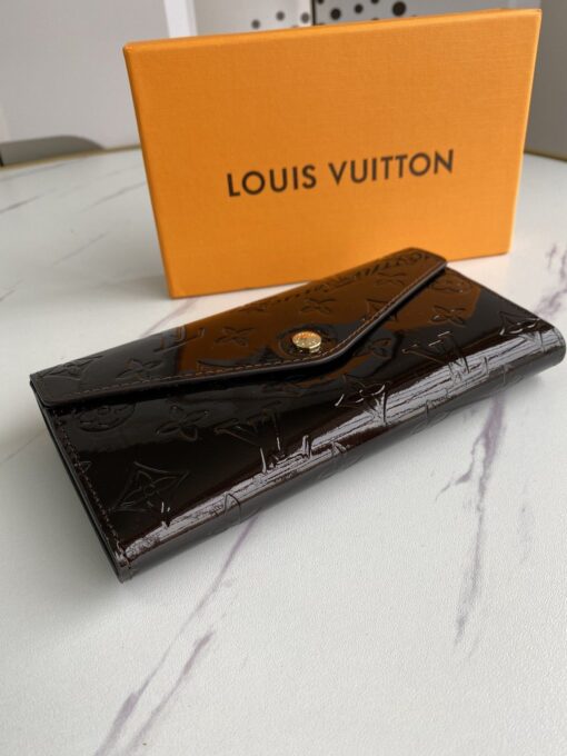 High Quality Wallet LUV 003