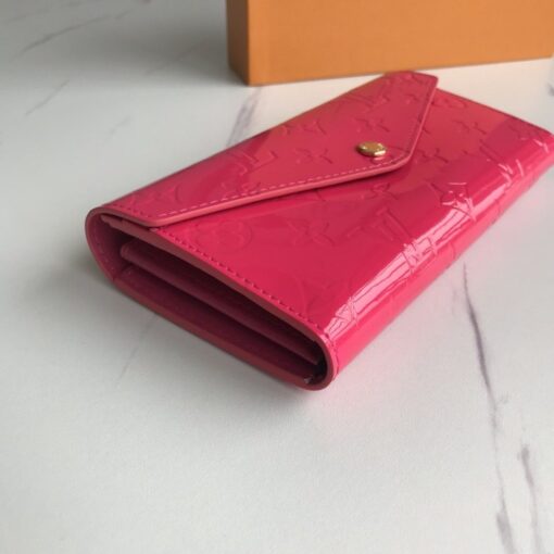 High Quality Wallet LUV 004