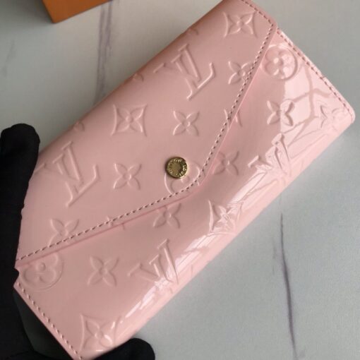 High Quality Wallet LUV 005