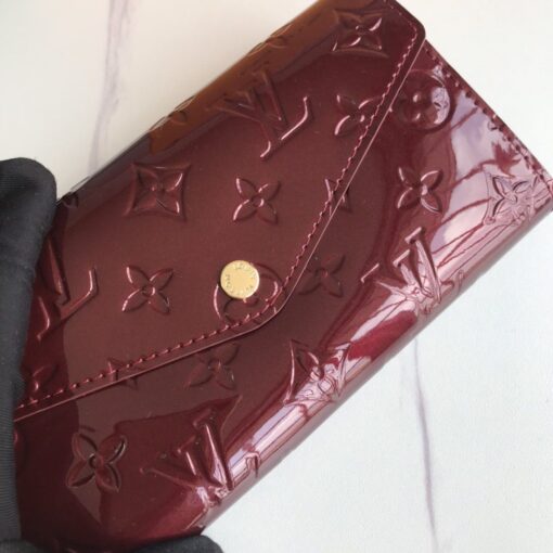 High Quality Wallet LUV 007