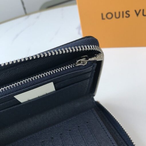 High Quality Wallet LUV 010