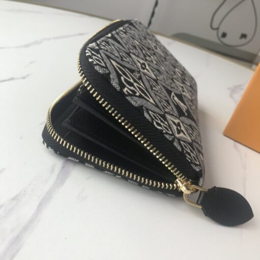 High Quality Wallet LUV 022