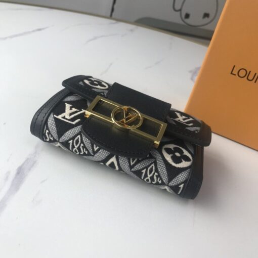 High Quality Wallet LUV 024