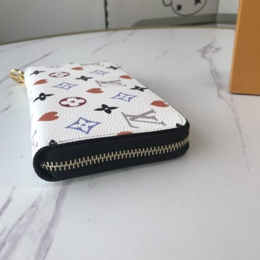 High Quality Wallet LUV 025