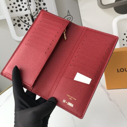 High Quality Wallet LUV 032