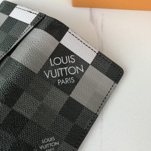 High Quality Wallet LUV 042