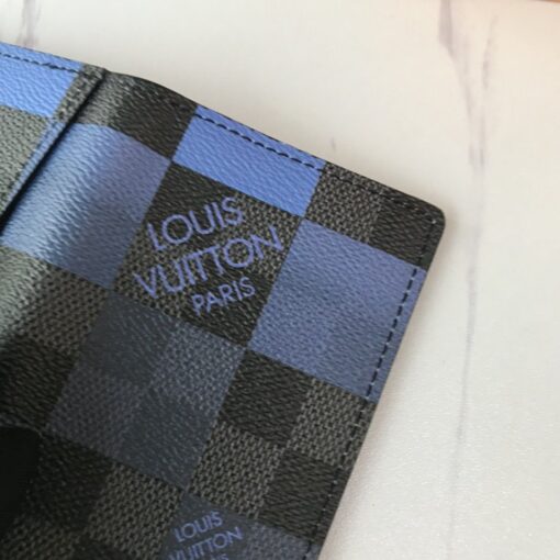 High Quality Wallet LUV 043