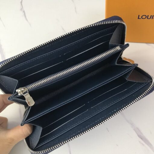 High Quality Wallet LUV 073