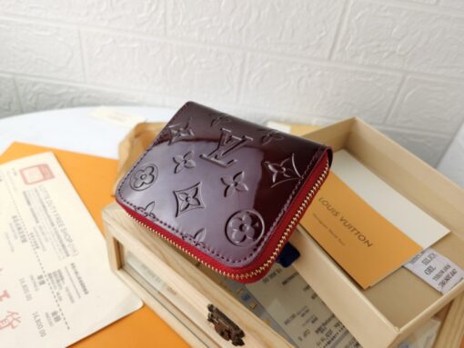 High Quality Wallet LUV 123