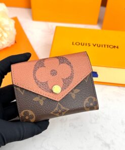 High Quality Wallet LUV 137