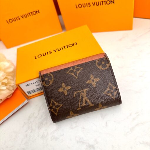 High Quality Wallet LUV 137