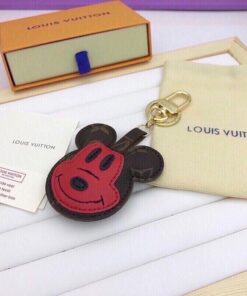 High Quality Keychains LUV 055