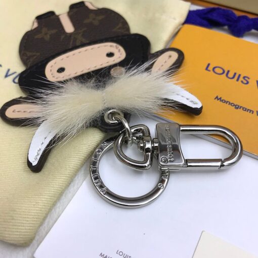 High Quality Keychains LUV 080