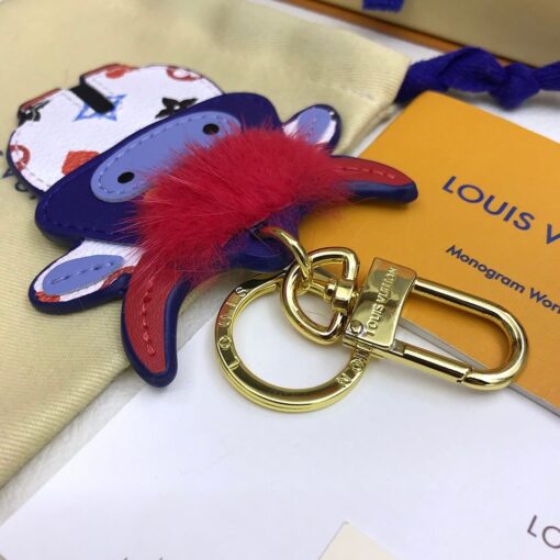 High Quality Keychains LUV 083