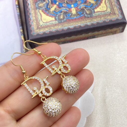 High Quality Earring DIR 003