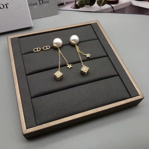 High Quality Earring Dir 041