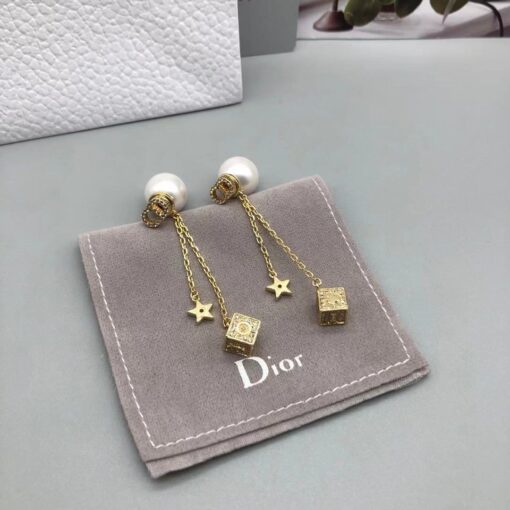 High Quality Earring Dir 041