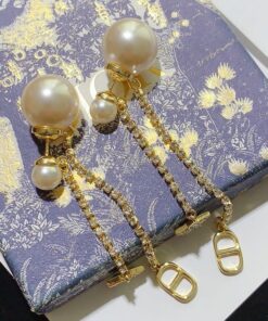 High Quality Earring Dir 051