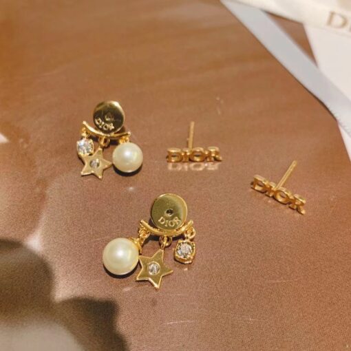 High Quality Earring Dir 052