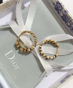 High Quality Earring Dir 054