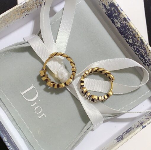 High Quality Earring Dir 054