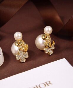 High Quality Earring Dir 058