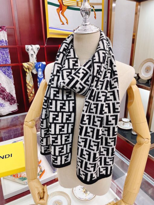 High Quality FEI  Scarf 004