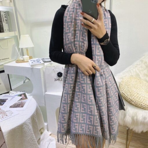 High Quality FEI  Scarf 017