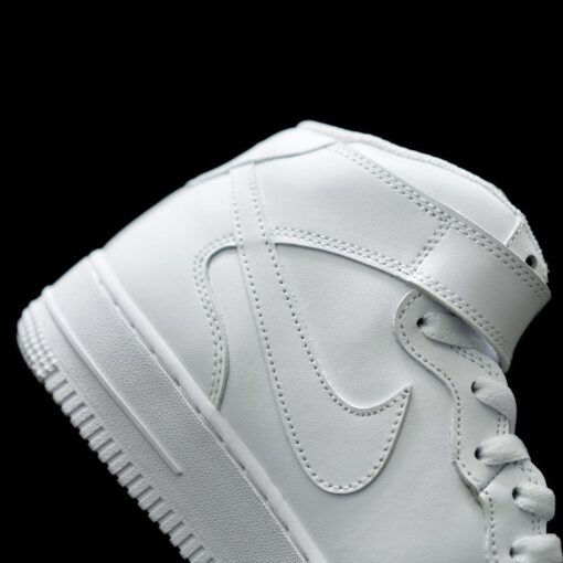 AF1 pure white mid-top