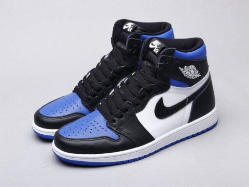 AJ1 black and blue toe