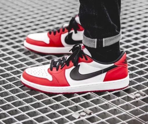 AJ1 chicago