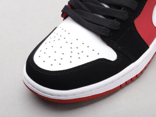 AJ1 Chicago black and white red