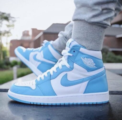 AJ1 High North Carolina Blue