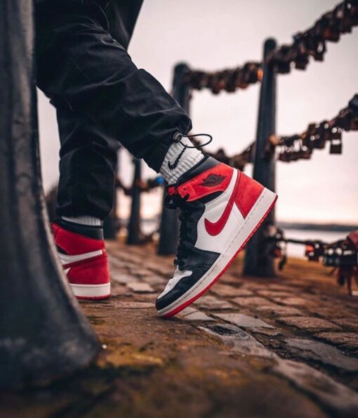 AJ1 High Six Crowns Black and Red