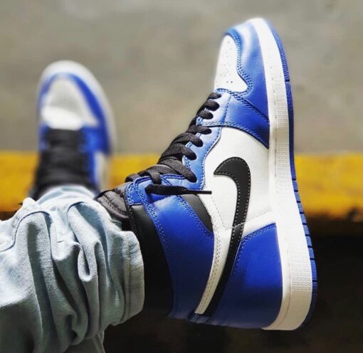 AJ1 High Small Lightning