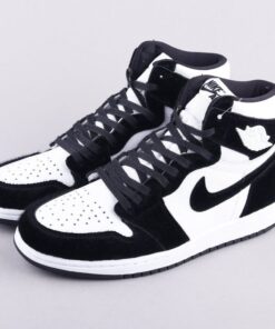 AJ1 horsehair black and white