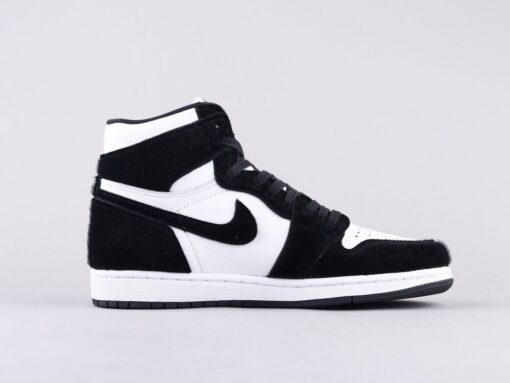 AJ1 horsehair black and white