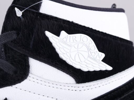 AJ1 horsehair black and white