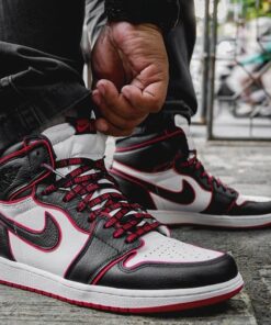 AJ1 Lineage Infrared