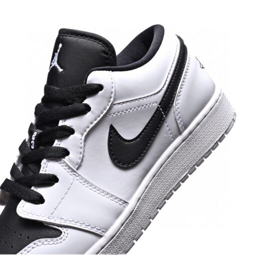 AJ1 low black and white panda