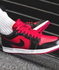 AJ1 new black red