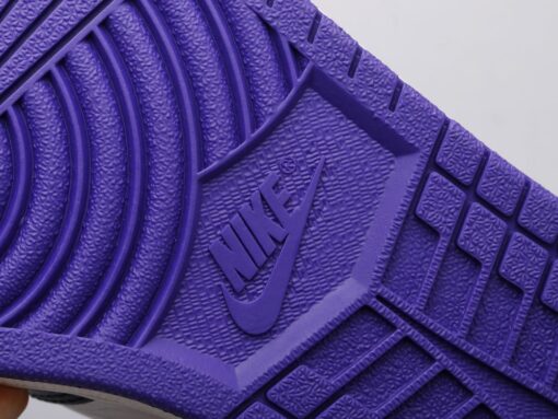 AJ1 Purple Toe