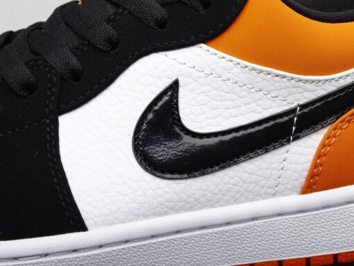 AJ1 smash the backboard