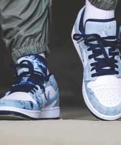 AJ1 washed denim denim